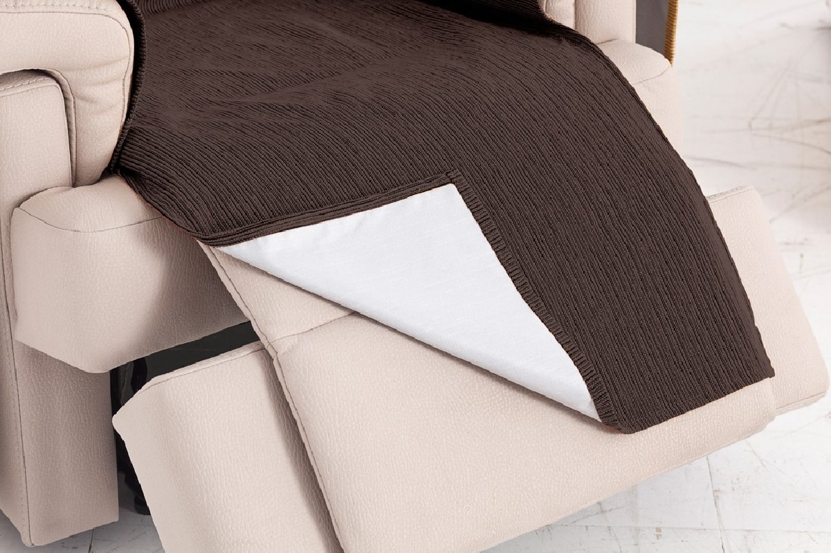 Funda Sofá con Lazos Impermeable Loira | Tejido texturizado | Ajuste elegante | Lavable y funcional Funda Sofá con Lazos Impermeable Loira | Tejido texturizado | Ajuste elegante | Lavable y funcional