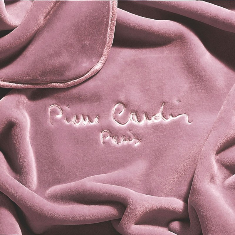 Manta Pierre Cardin para sofá — Fibra acrílica dralón fabricada en España