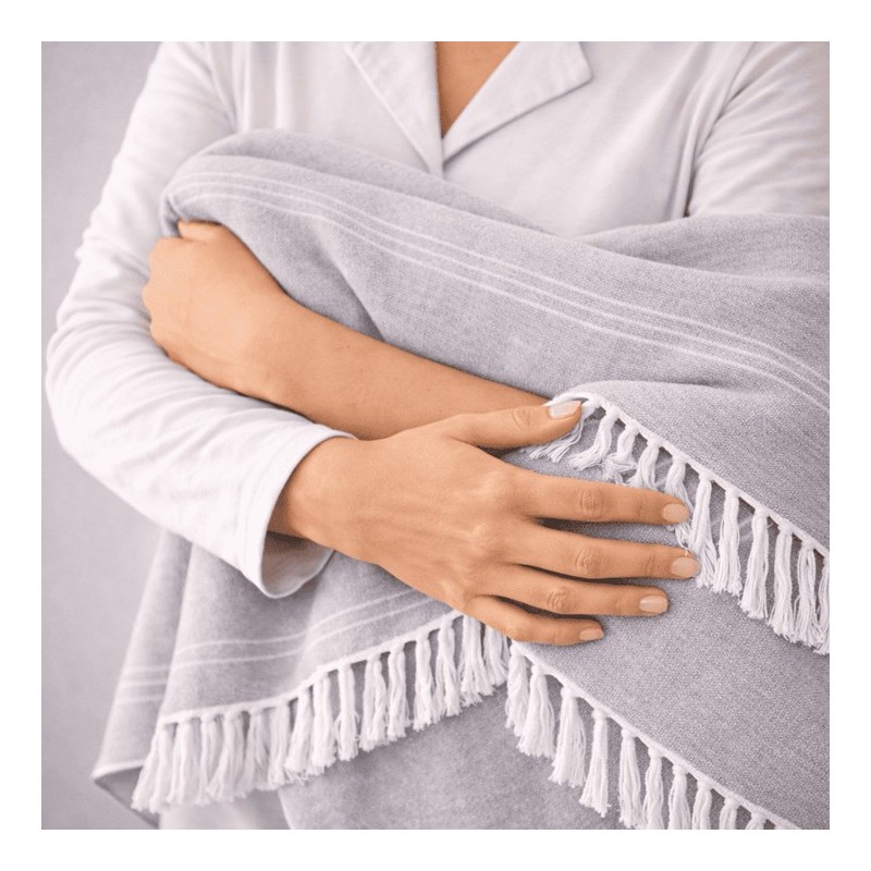 Plaid Foulard multiusos con flecos — Algodón y poliéster para sofá y cama