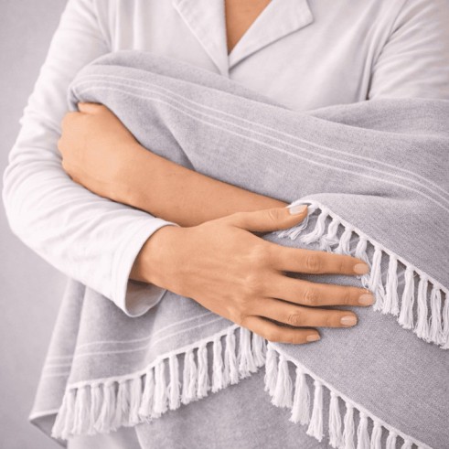 Plaid Foulard multiusos con flecos — Algodón y poliéster para sofá y cama