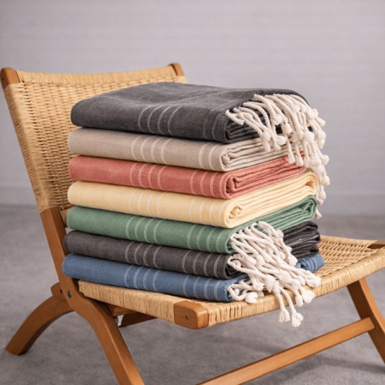 Plaid Foulard multiusos con flecos — Algodón y poliéster para sofá y cama