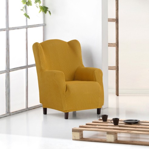 Funda bielástica para sillón orejero Cora | Protección con estilo y ajuste impecable